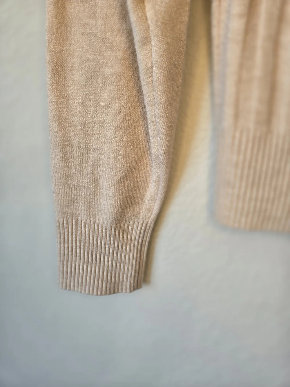 Milano beige neck